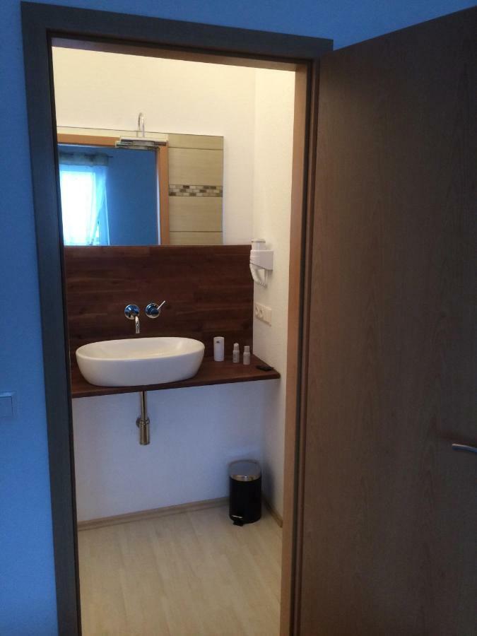Pension Am Roemerhof Münzenberg Esterno foto